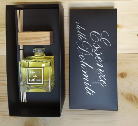scatola elegante 500ml essenze delle dolomiti